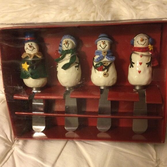 St Nicholas Square Snowmen Christmas Spreaders - Picture 3 of 3